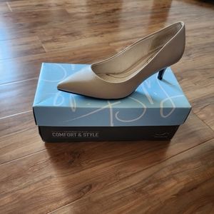 Lifestride heels
